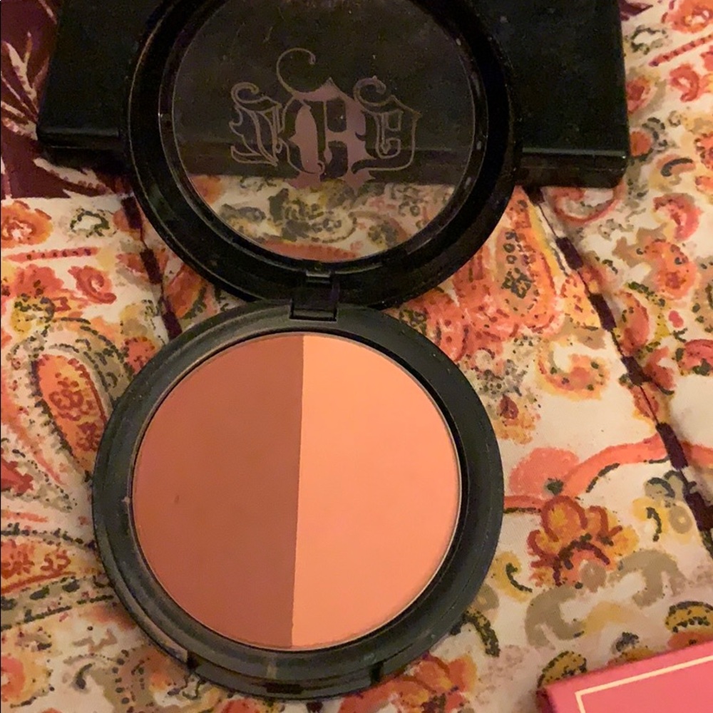UPDATED Makeup bundle - Picture 5 of 7